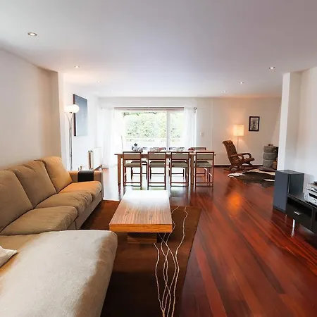Portuguese Living Central Villa Cascais