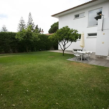Villa Portuguese Living Central Cascais