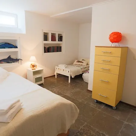 Villa Portuguese Living Central *