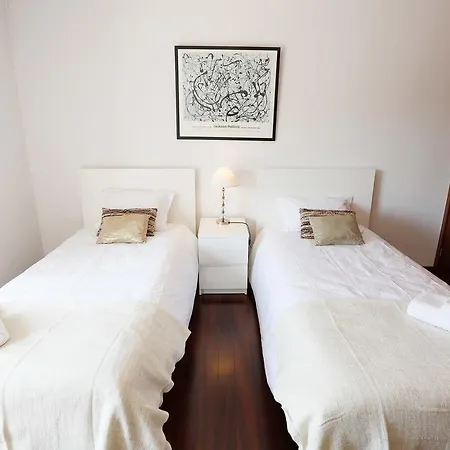 Villa Portuguese Living Central Cascais