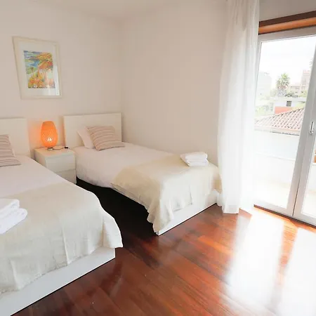 Villa Portuguese Living Central *
